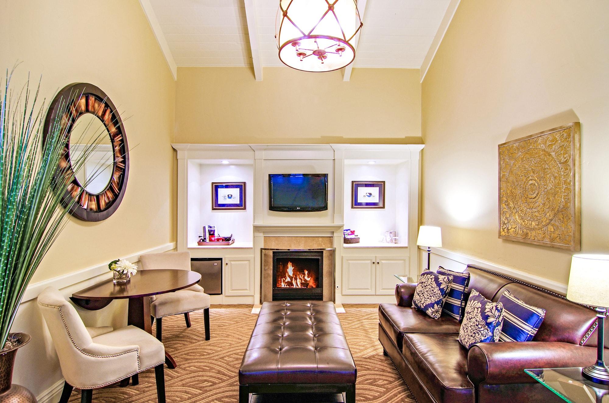 Carriage House Inn Carmel-by-the-Sea Exterior photo