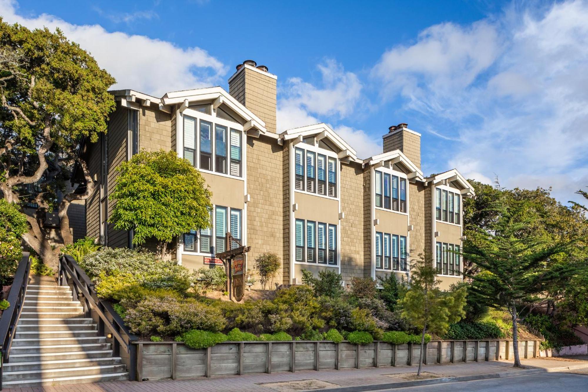 Carriage House Inn Carmel-by-the-Sea Exterior photo