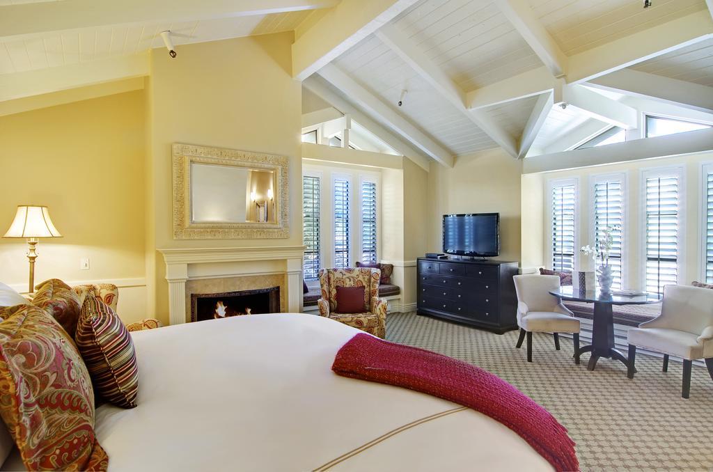 Carriage House Inn Carmel-by-the-Sea Exterior photo