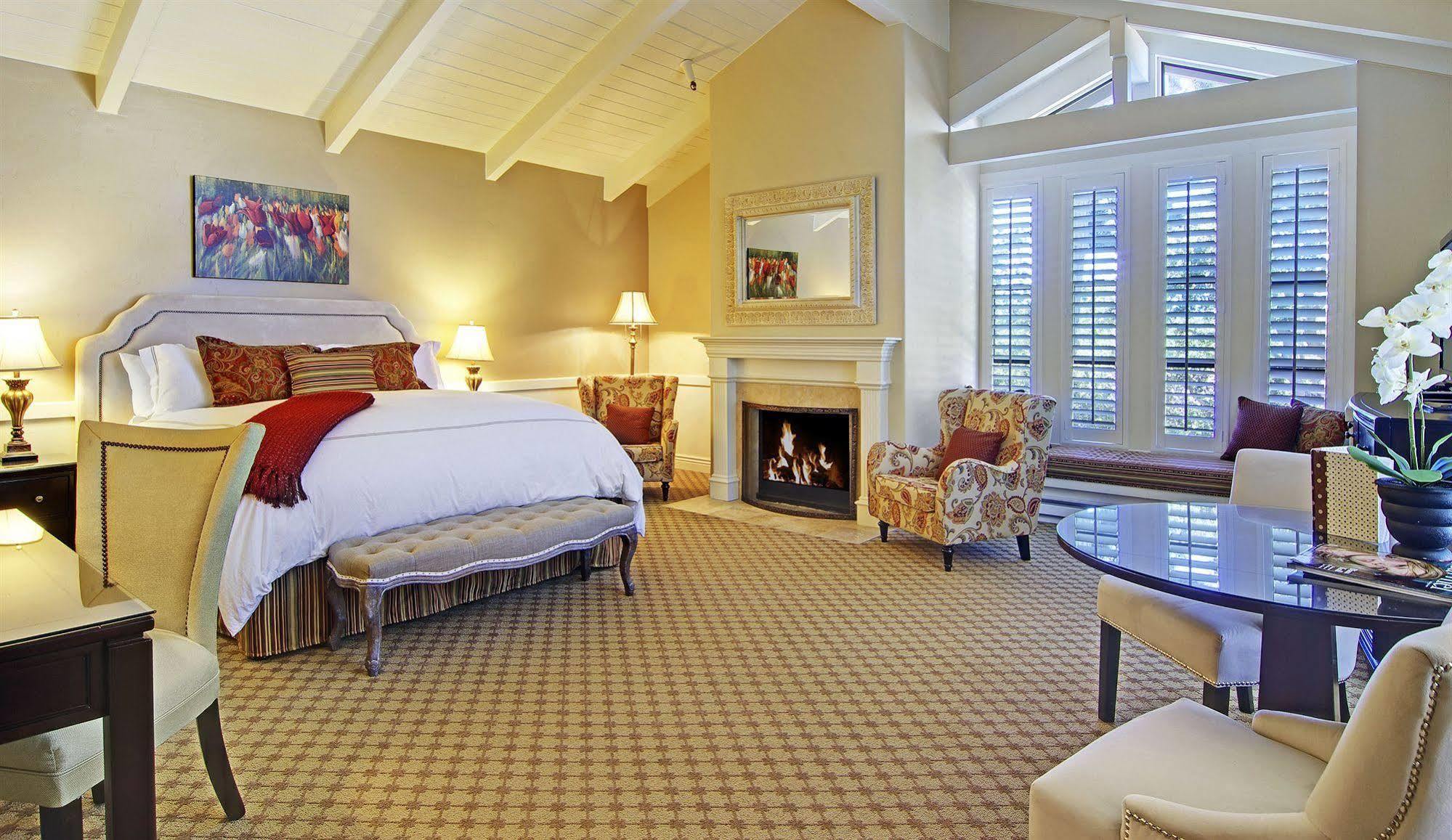 Carriage House Inn Carmel-by-the-Sea Exterior photo