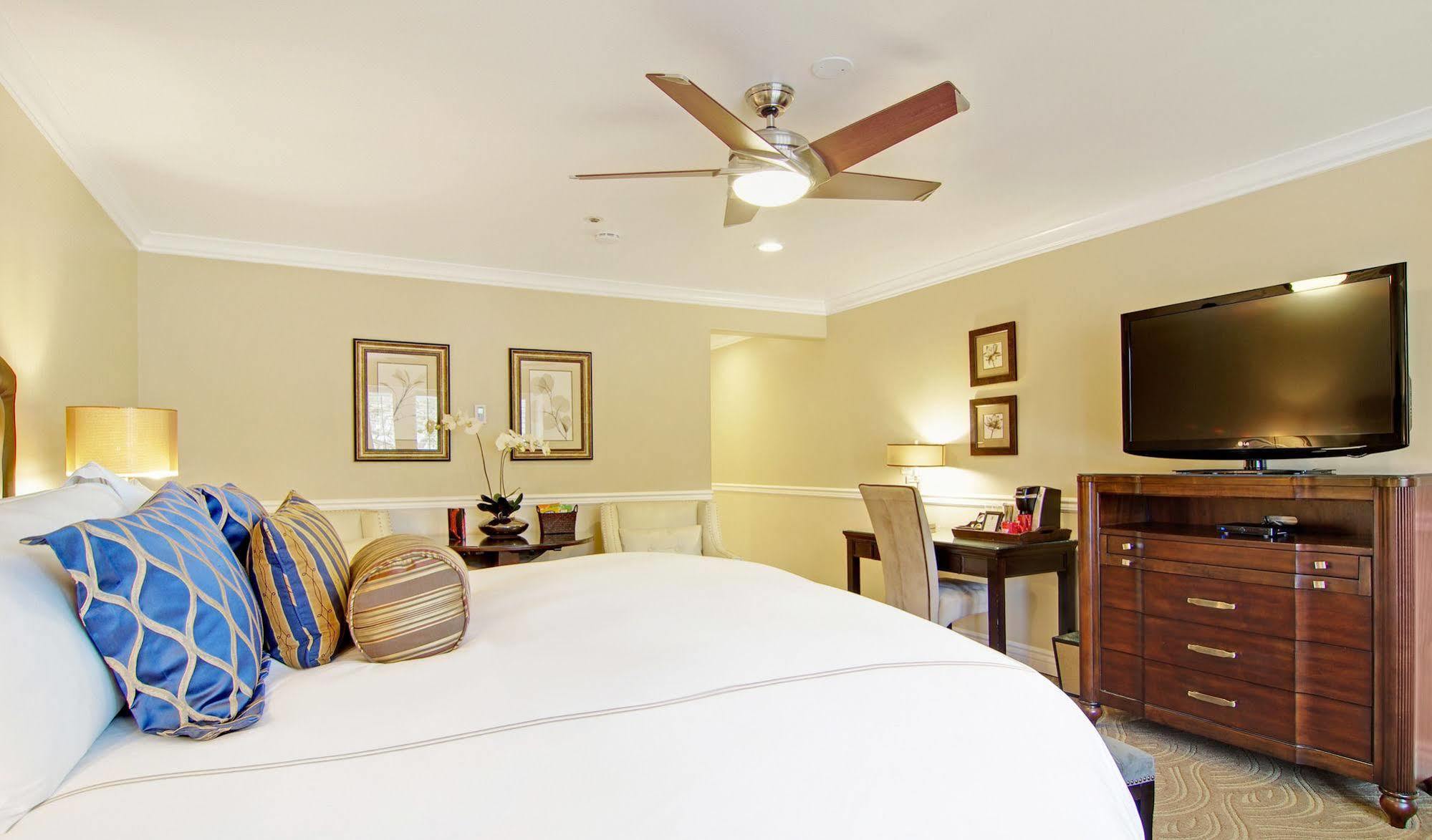 Carriage House Inn Carmel-by-the-Sea Exterior photo