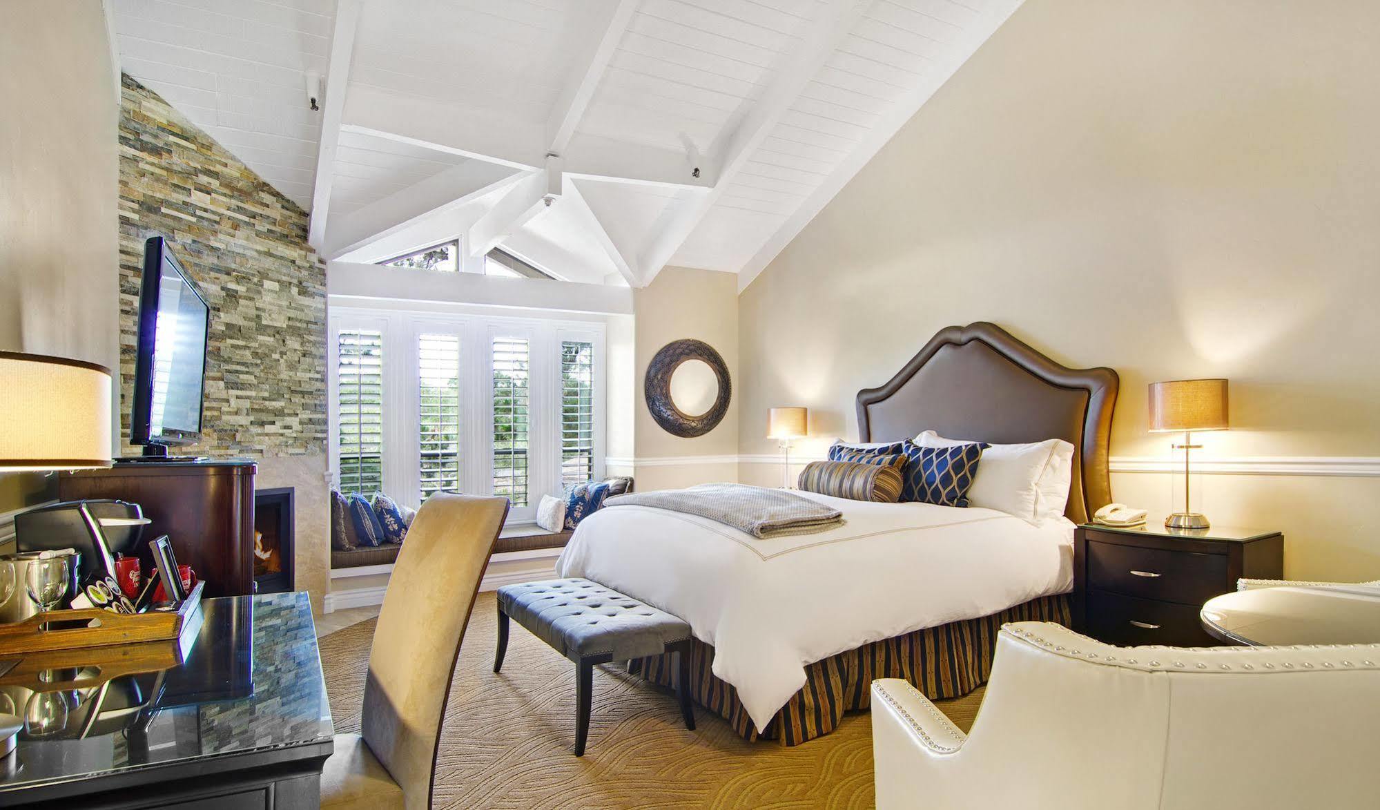 Carriage House Inn Carmel-by-the-Sea Exterior photo